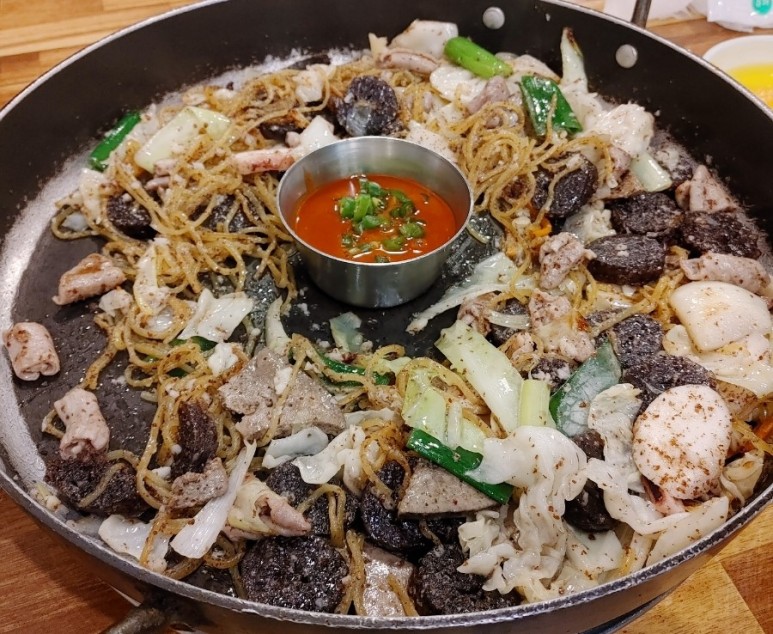 백순대본가새맛 이미지