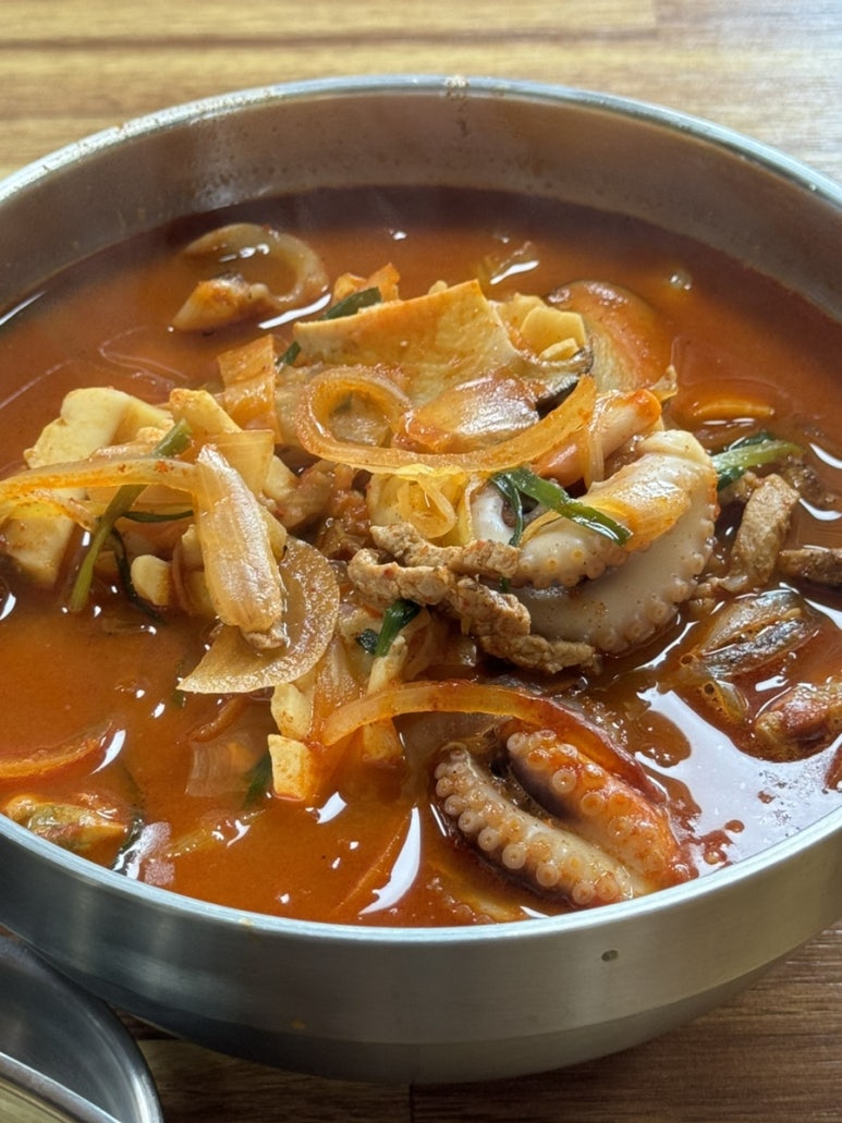 주홍짬뽕 이미지
