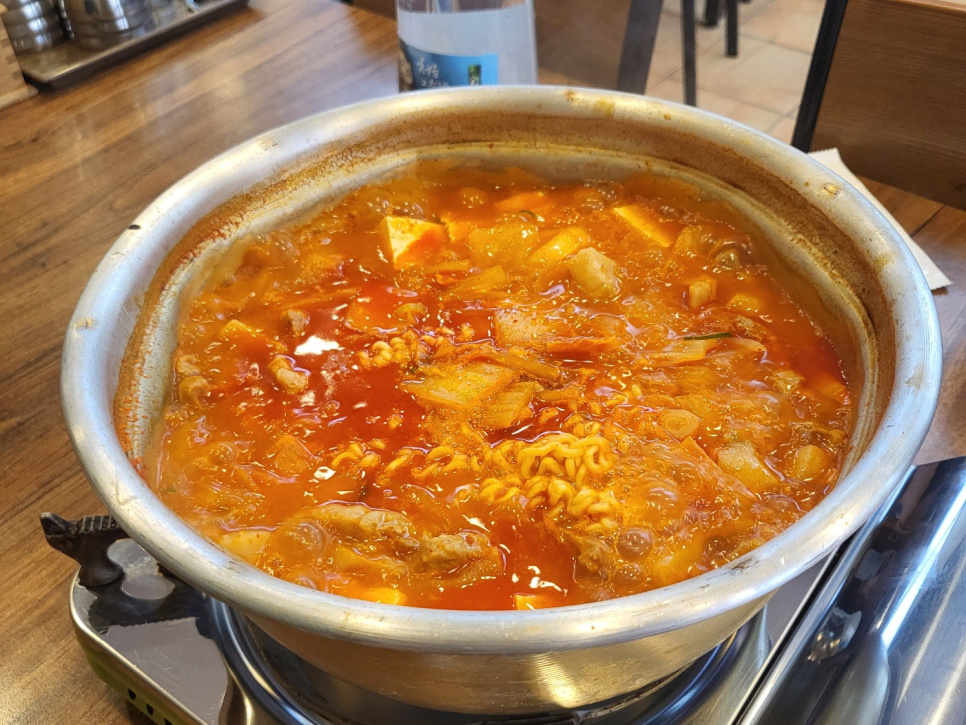 양푼생돼지김치찌개 이미지