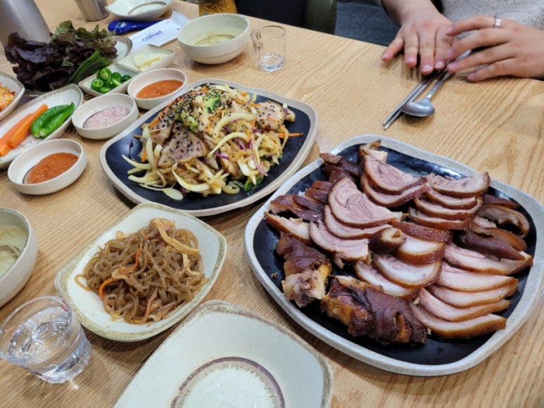 한양큰족발 이미지