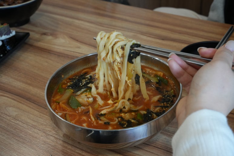 강릉칼국수 이미지