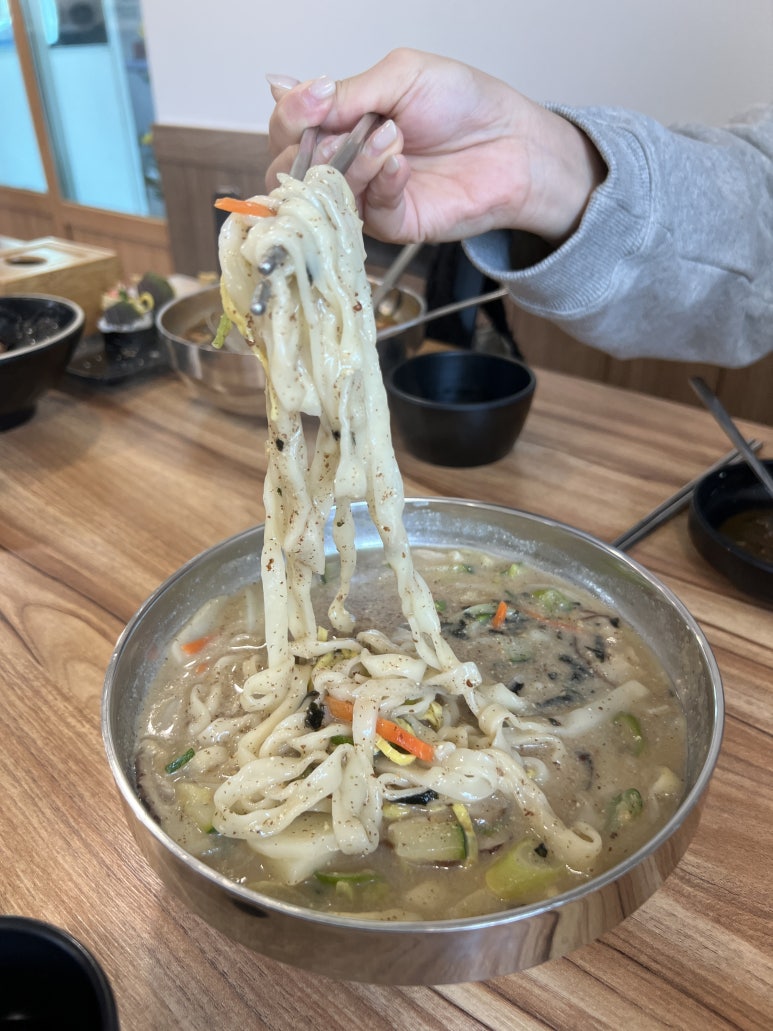 강릉칼국수 이미지