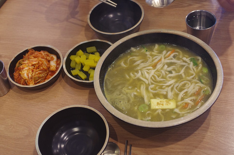 전복배말칼국수 이미지