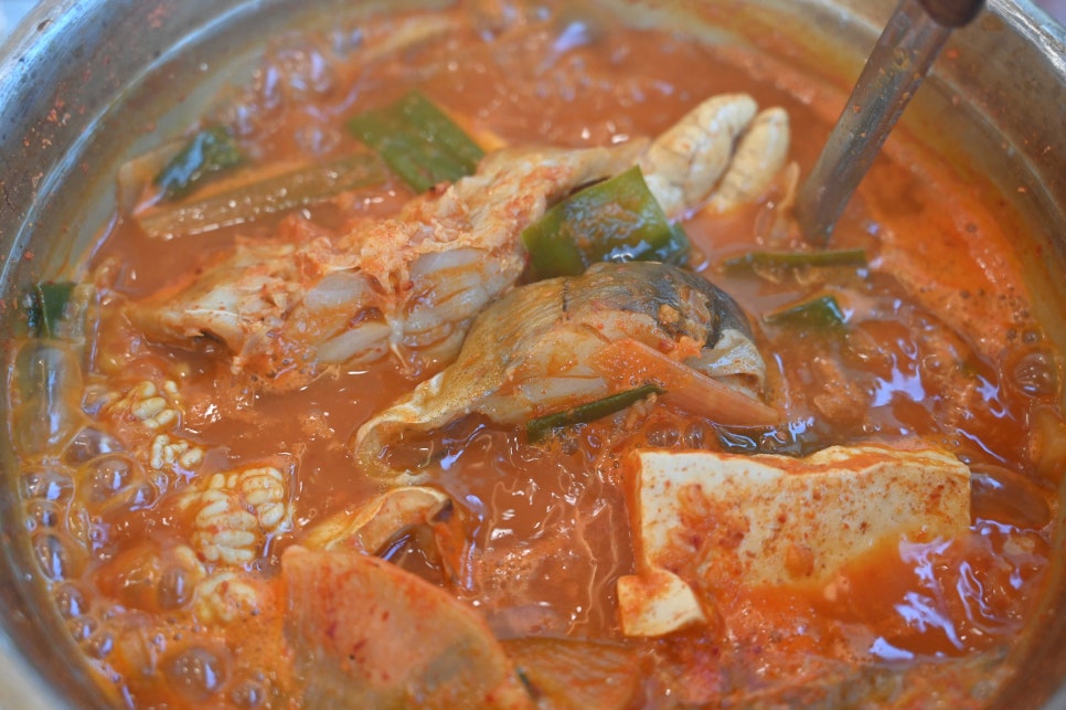 욱이양푼이동태탕 이미지