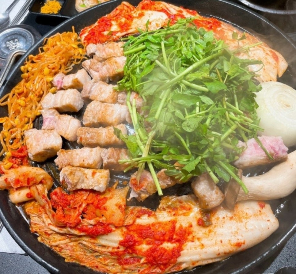 상구네 솥뚜껑 삼겹살 이미지
