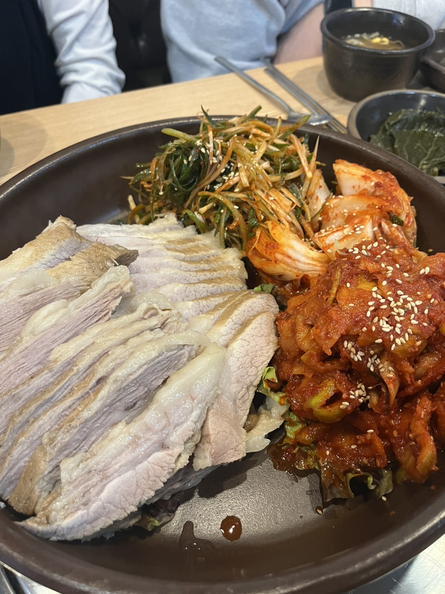 초원항아리보쌈 이미지