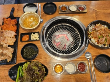 한근숯불닭갈비 이미지