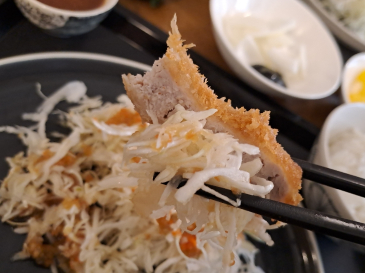 더화룡 이미지