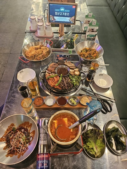 청년고기장수 이미지
