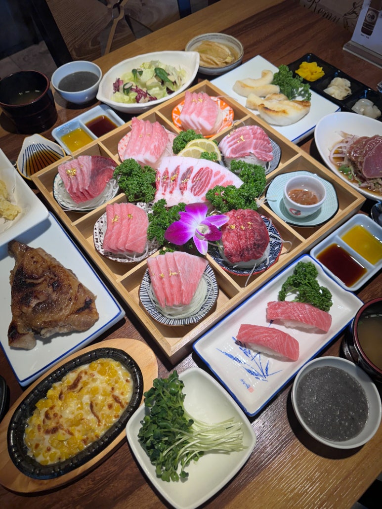 머리좋은참치 이미지