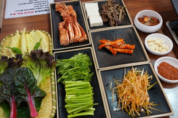 삼돌집 이미지