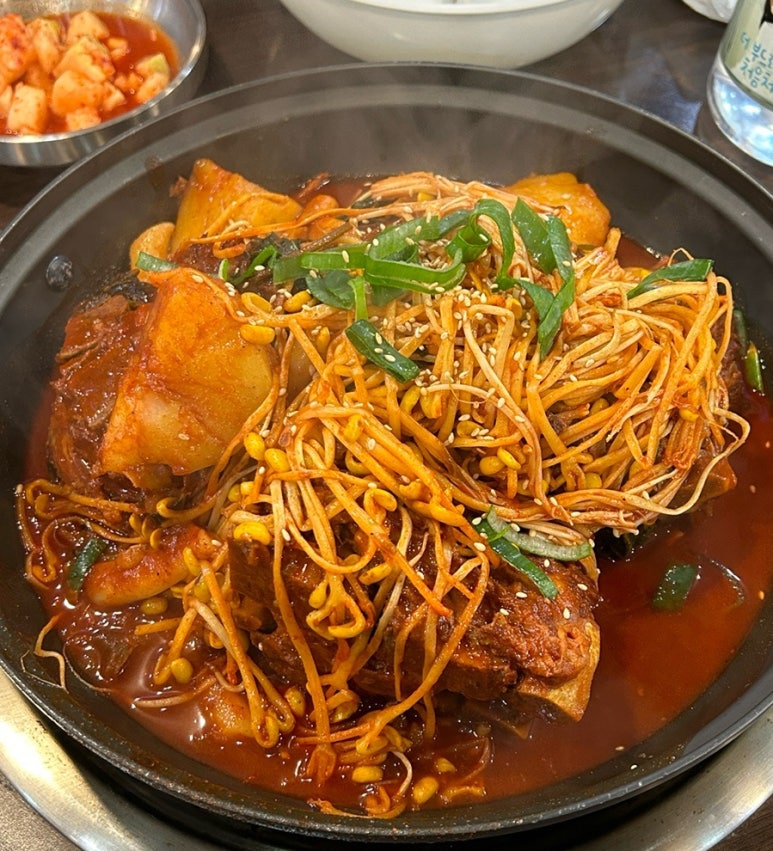 칠형제우리감자탕 이미지