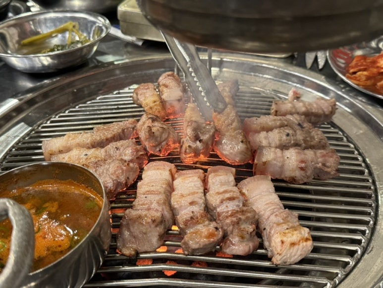 동화로연탄구이 이미지