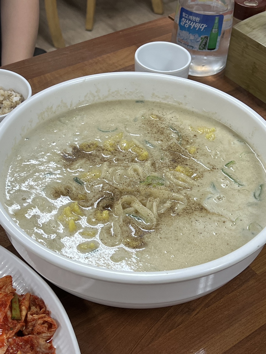 방방칼국수 이미지