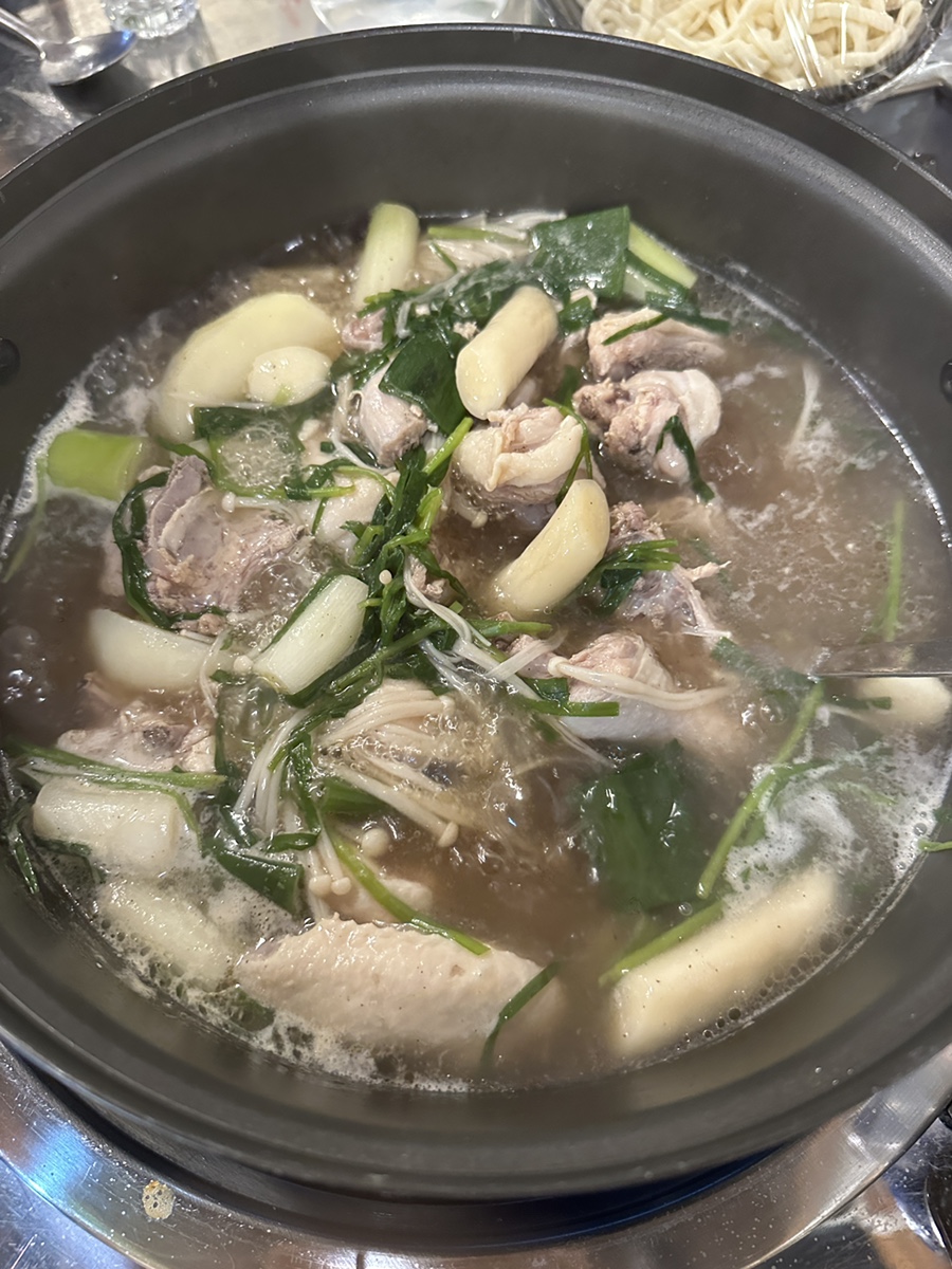 닭한마리닭발 이미지