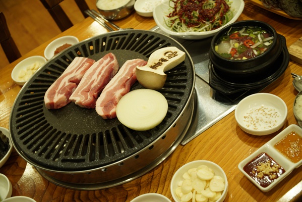 돌쇠네 이미지