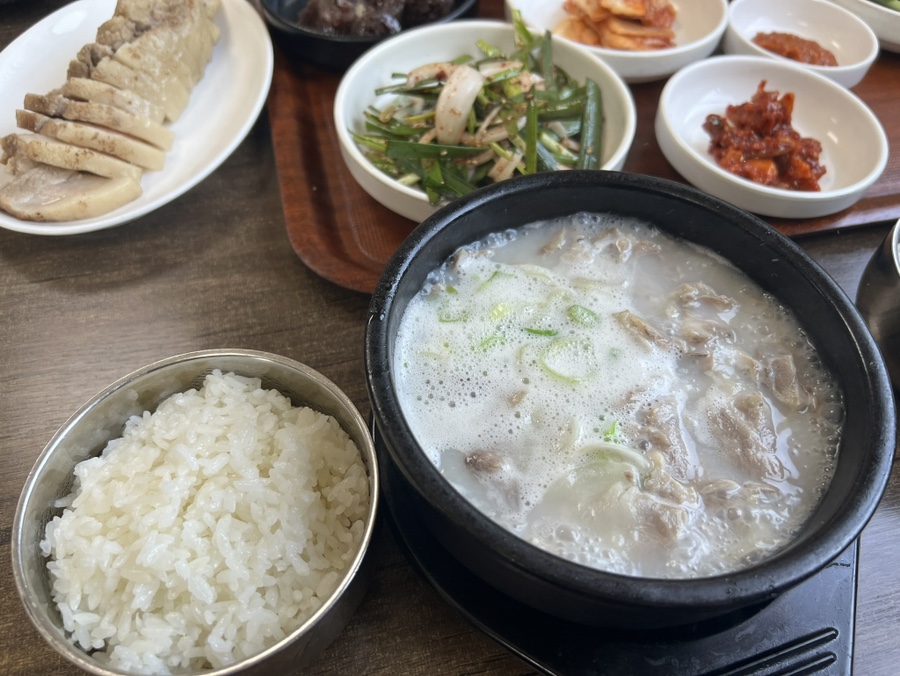 장터돼지국밥 이미지