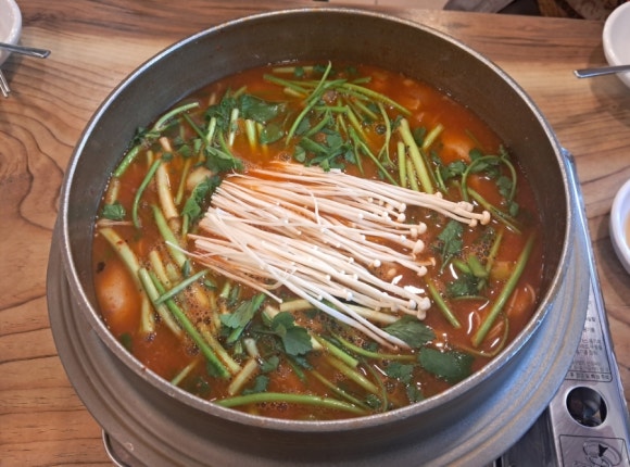 상마리어탕국수 이미지