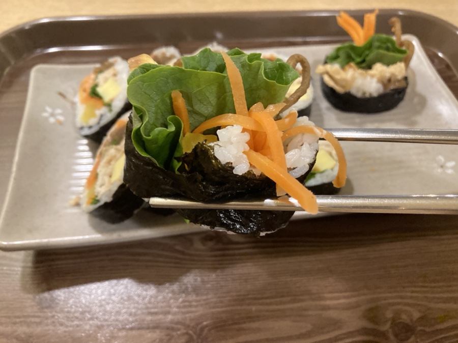 샤르르김밥 이미지