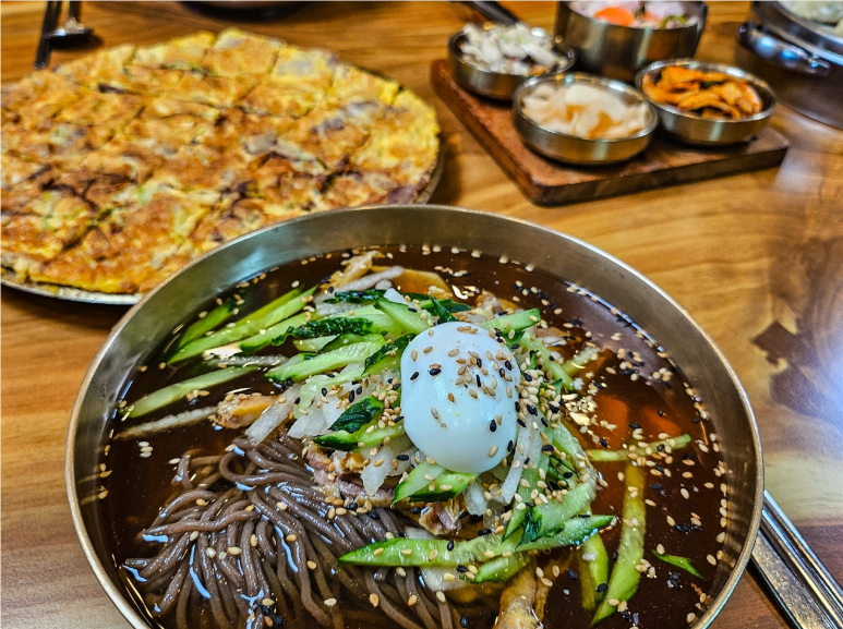 진주냉면 이미지