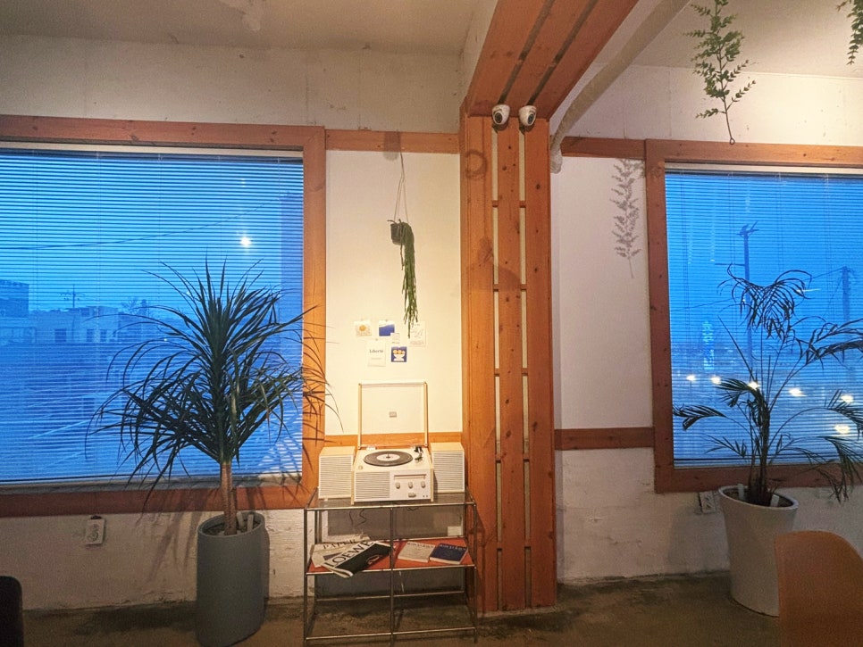 cafe 정성 이미지