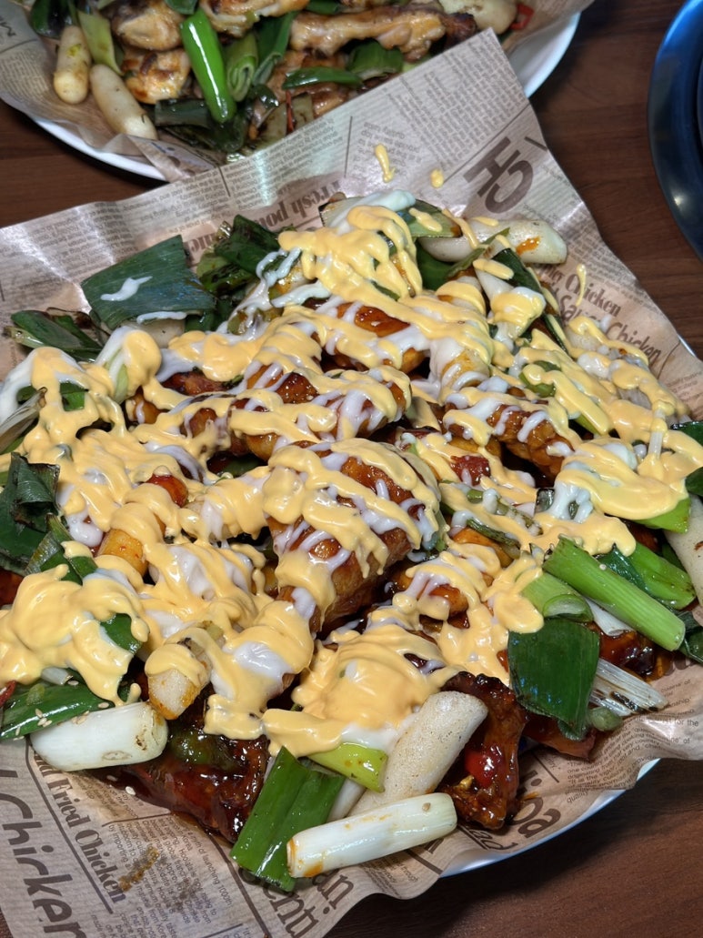 오븐숯불민족두마리치킨 이미지