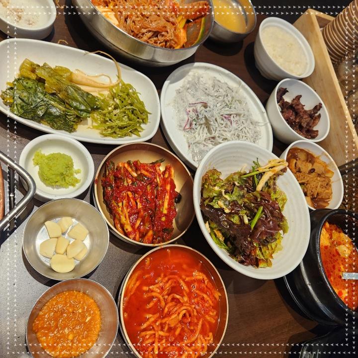 육탐미 이미지