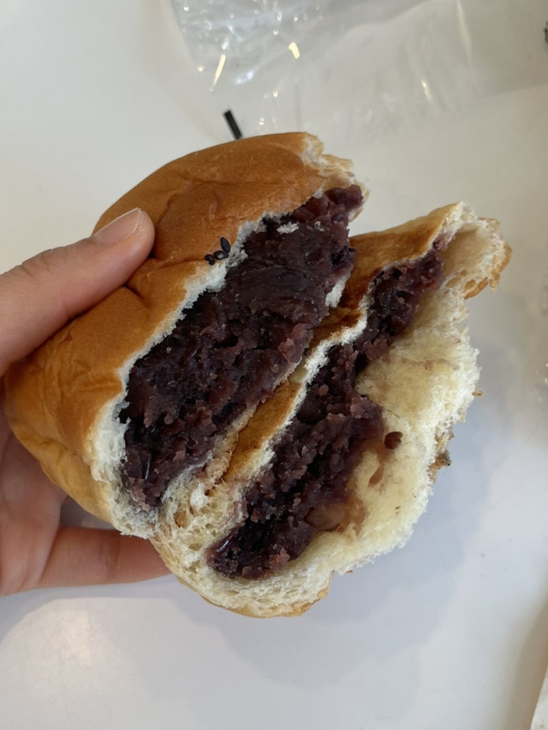 비지티호두단팥빵 이미지