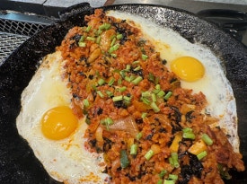 산청엔흙돼지 이미지