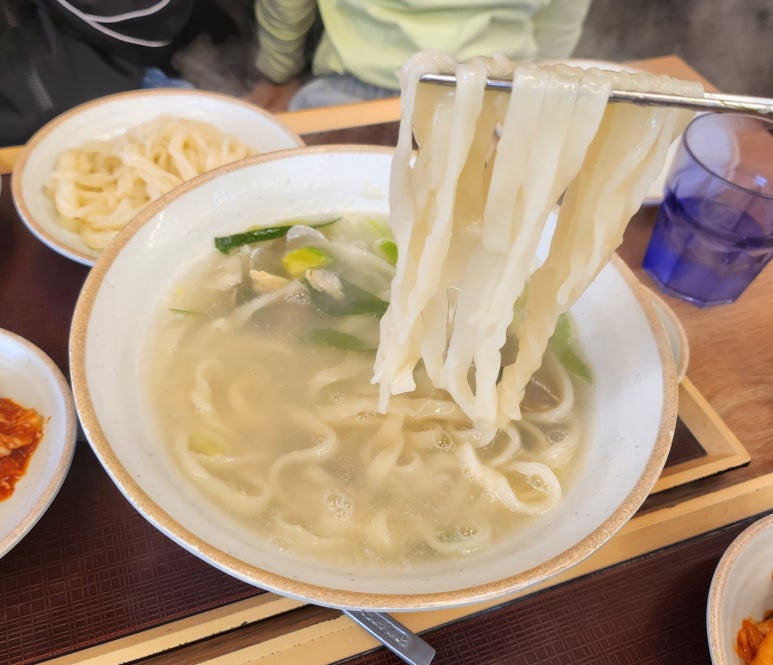 고향엄마손생바지락칼국수병점 이미지