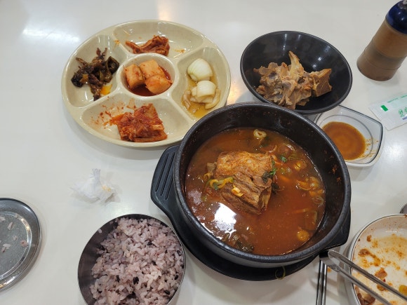 통큰감자탕 이미지