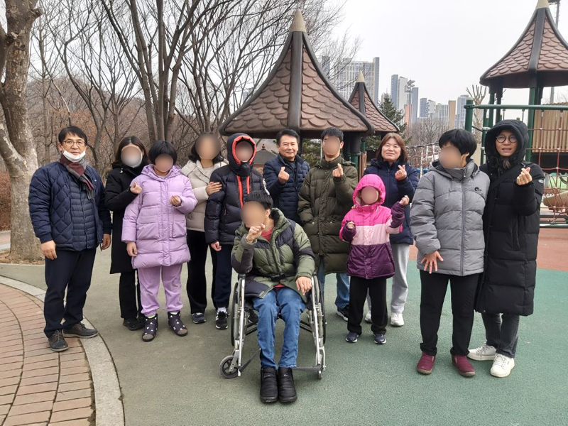 쉴만한물가 이미지