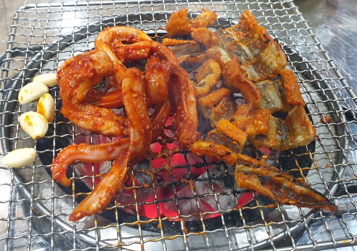 궁전숯불닭갈비곰장어 이미지