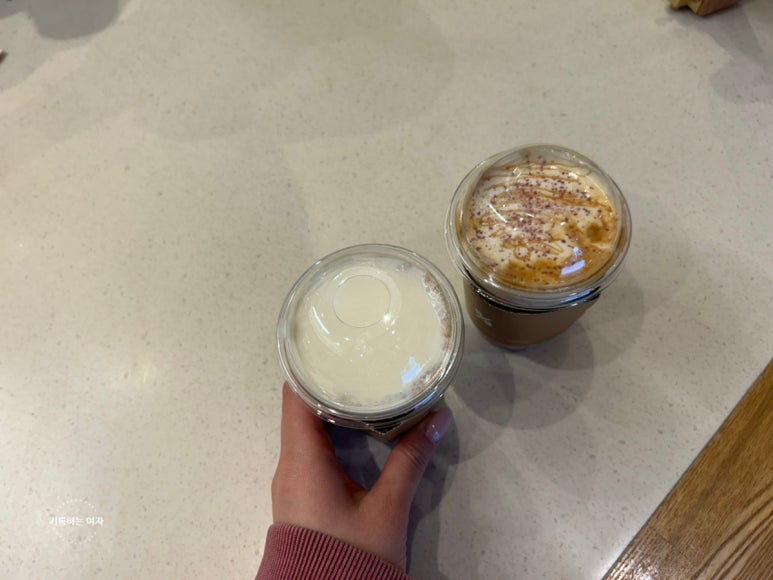 텐퍼센트 커피 죽전역점 이미지
