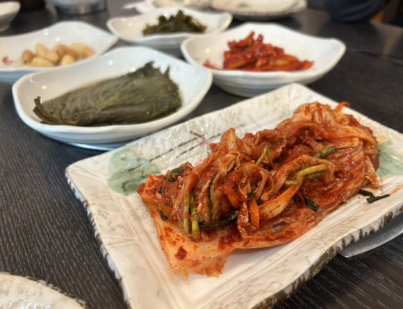 제일약초능이백숙 이미지