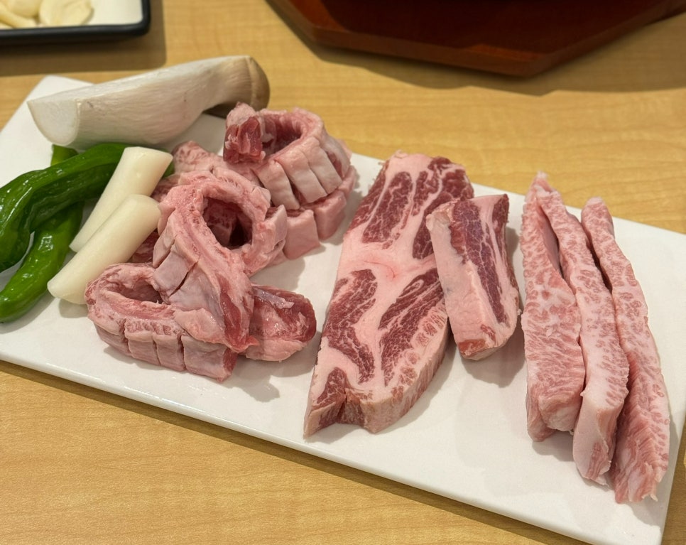육화만개 이미지