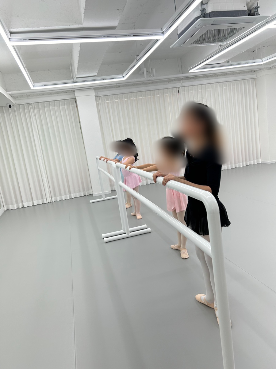 리본발레학원 이미지