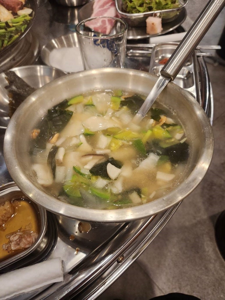 왕솥뚜까리 이미지