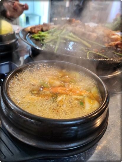 선사솥뚜껑삼겹살 이미지