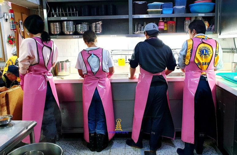 백련가정식백반 이미지