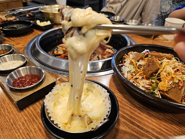 한근숯불닭갈비 이미지
