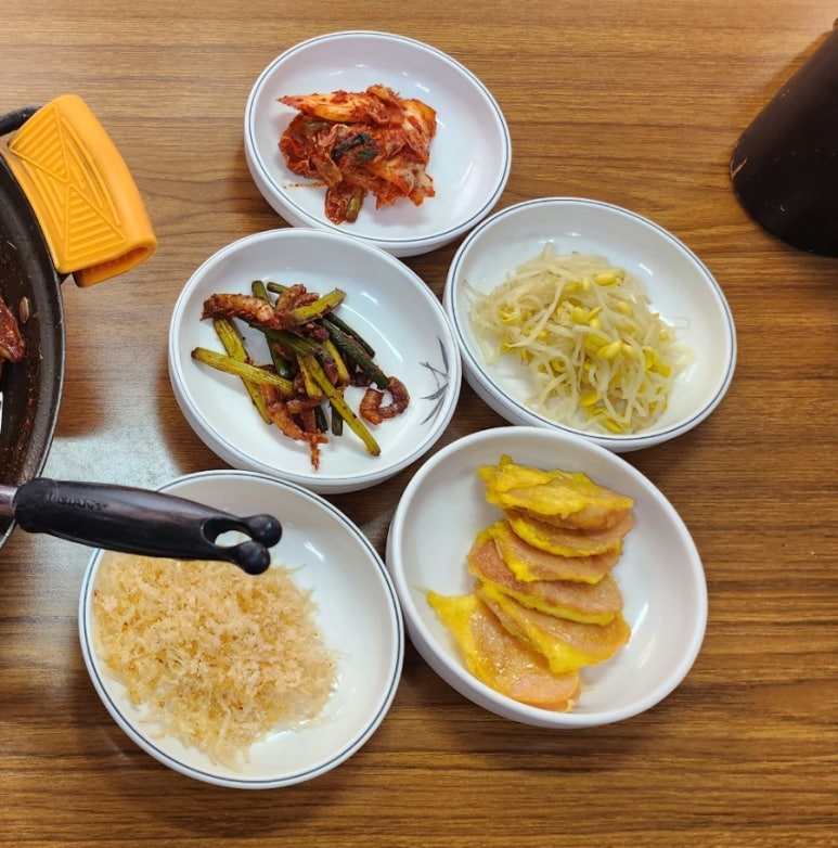 찜이닭똥집 이미지
