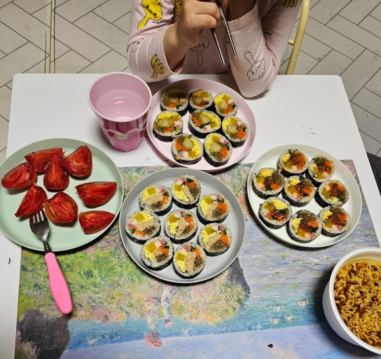 홍이정김밥 이미지