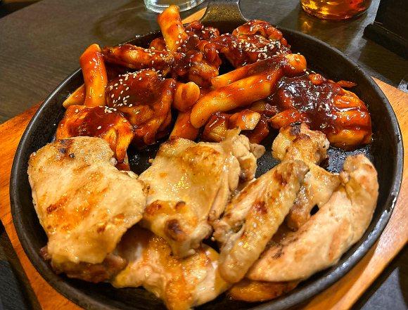 홈타운바베큐치킨 이미지