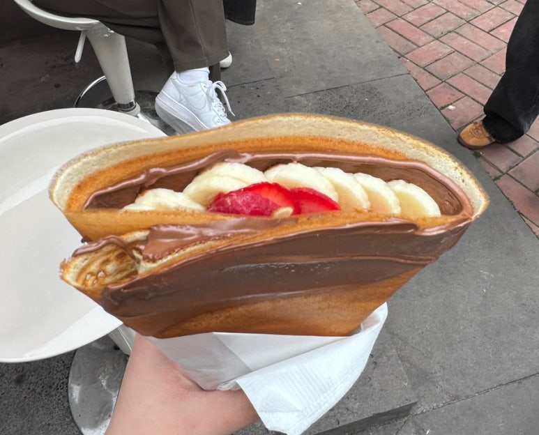크레페니아 이미지