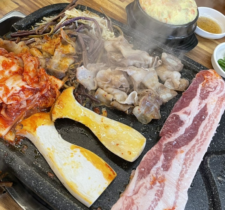 삼겹세상석적점 이미지