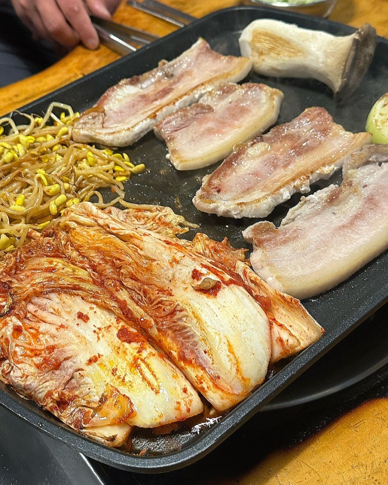 정원똥돼지 이미지