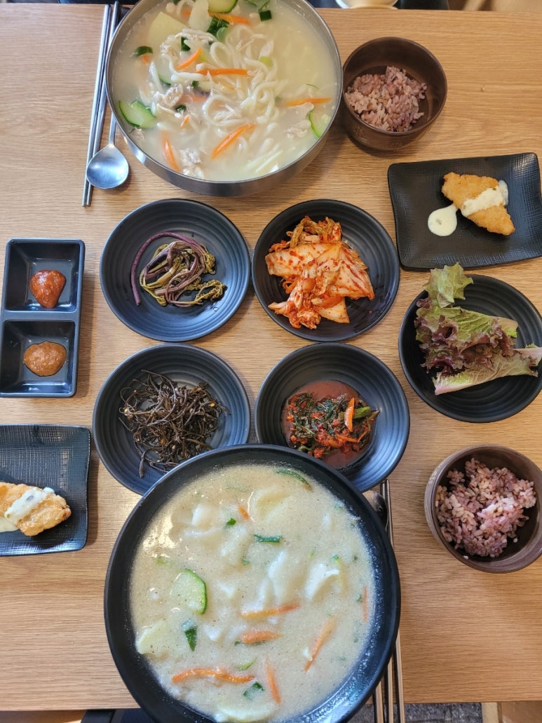 들깨랑 칼국수 이미지