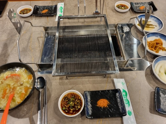 항방양육관 이미지