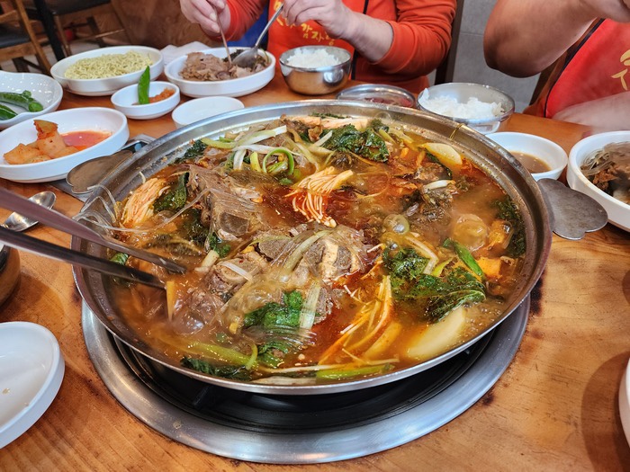 맛나감자탕 이미지